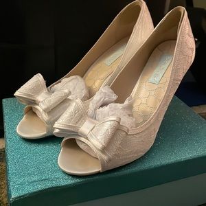 Blue by Betsey Johnson ivory wedding shoes